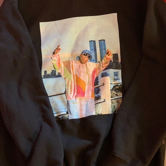 Biggie sweatshirt! Very warm - Picture 3 of 3